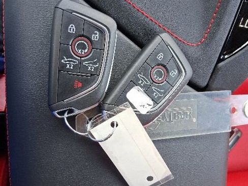 Used 2025 Chevrolet Corvette Stingray Coupe w/ 1LT RWD image 17