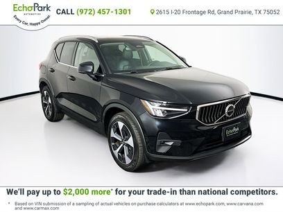 Used 2025 Volvo XC40 B5 Plus