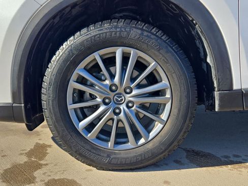 Used 2017 MAZDA CX-5 Touring w/ Preferred Equipment Package image 12