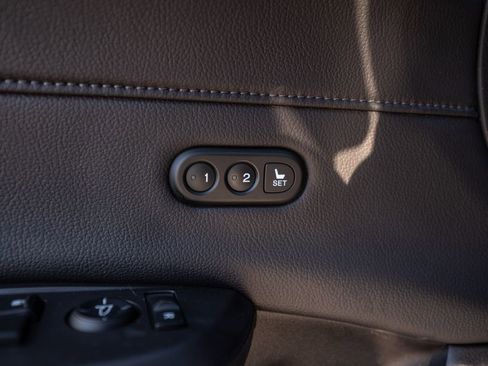 Certified 2018 Acura ILX w/ Premium Package image 26