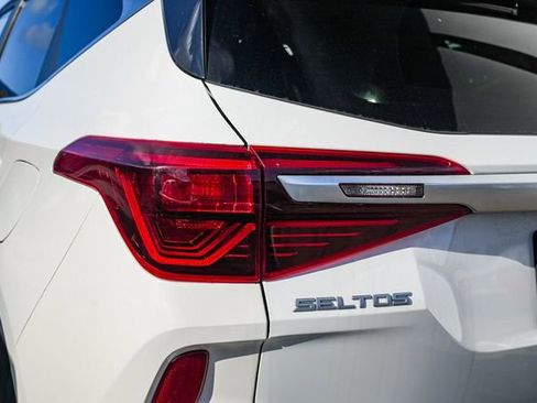 Certified 2023 Kia Seltos S image 9