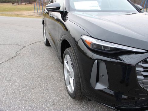 New 2025 Audi Q5 Premium Plus image 41