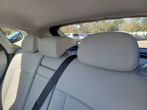 New 2025 Hyundai Kona Limited image 12