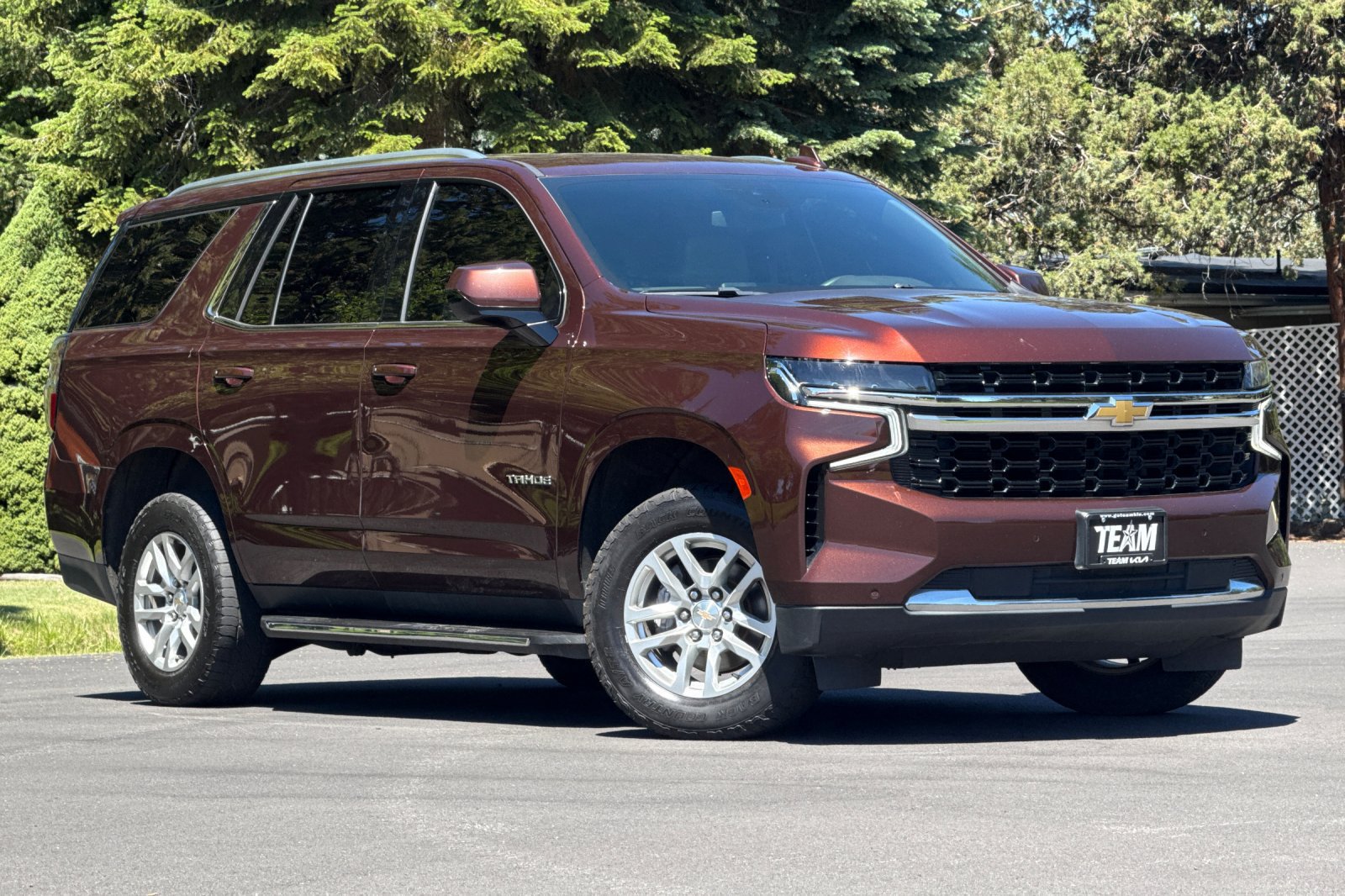 Used 2023 Chevrolet Tahoe LS w/ Driver Alert Package AWD/4WD image 2