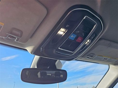 Used 2023 Jeep Grand Cherokee L Laredo image 27