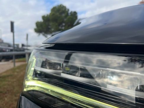 Used 2023 Acura MDX A-Spec image 10