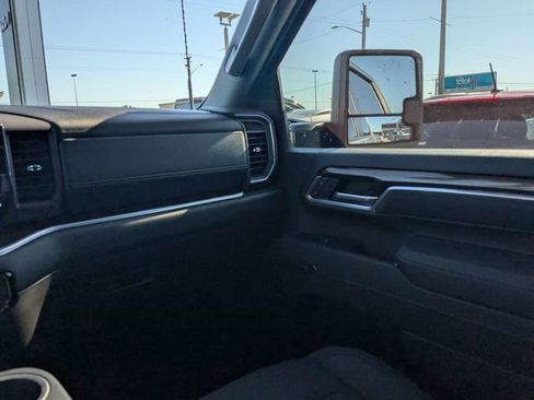 Used 2025 Chevrolet Silverado 2500 LT AWD/4WD image 14