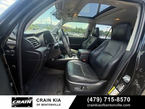 Used 2015 Toyota 4Runner Limited AWD/4WD image 21