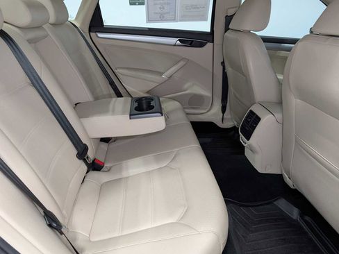 Used 2019 Volkswagen Passat 2.0T Wolfsburg w/ Wheels & Sunroof Package FWD image 41