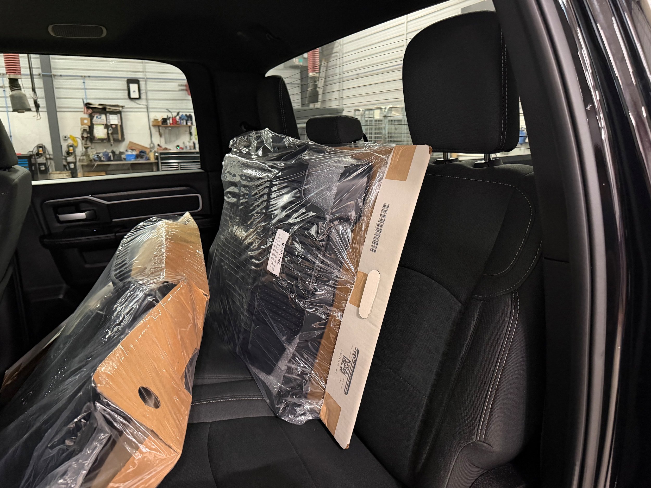Used 2025 RAM 2500 Big Horn AWD/4WD image 34