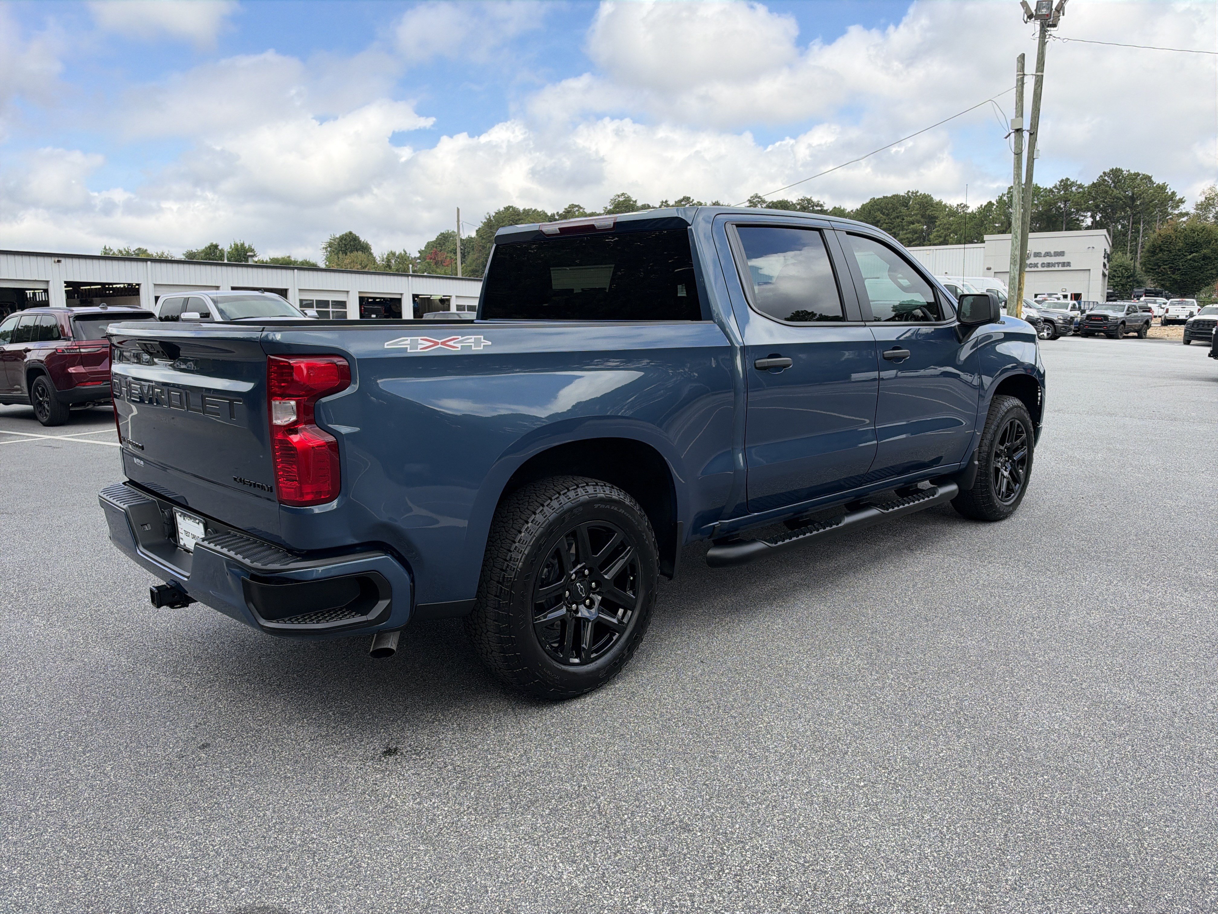 Used 2024 Chevrolet Silverado 1500 Custom w/ Turbomax Blackout Package AWD/4WD image 8