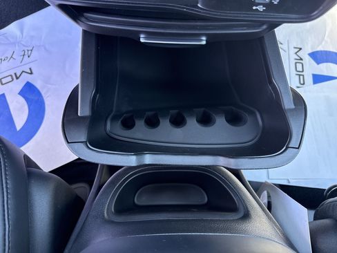 New 2026 Chrysler Pacifica Select AWD/4WD image 23