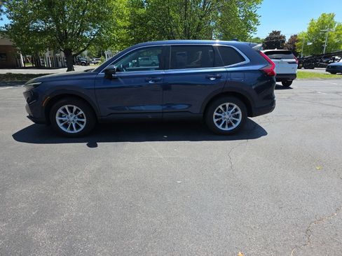 Used 2024 Honda CR-V EX image 4