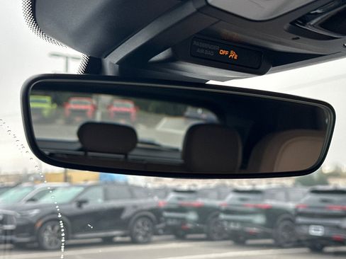 Used 2023 Porsche Cayenne Base image 26