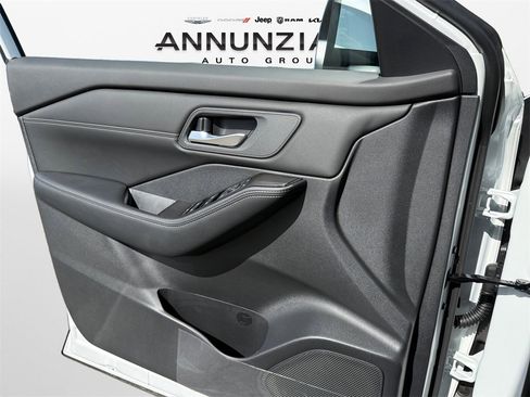 New 2026 Nissan Rogue SV w/ SV Premium Package image 27