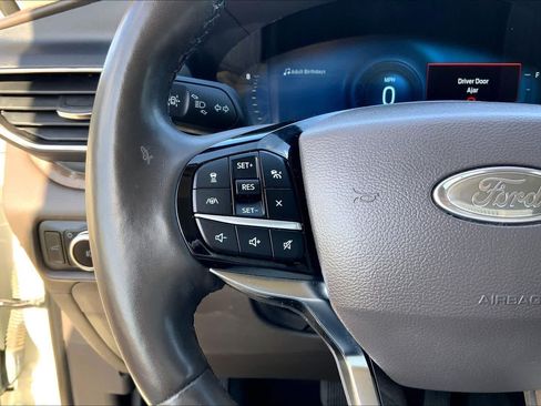 Used 2023 Ford Explorer Platinum w/ Technology Package AWD/4WD image 47