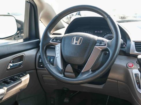 Used 2016 Honda Odyssey EX-L image 18