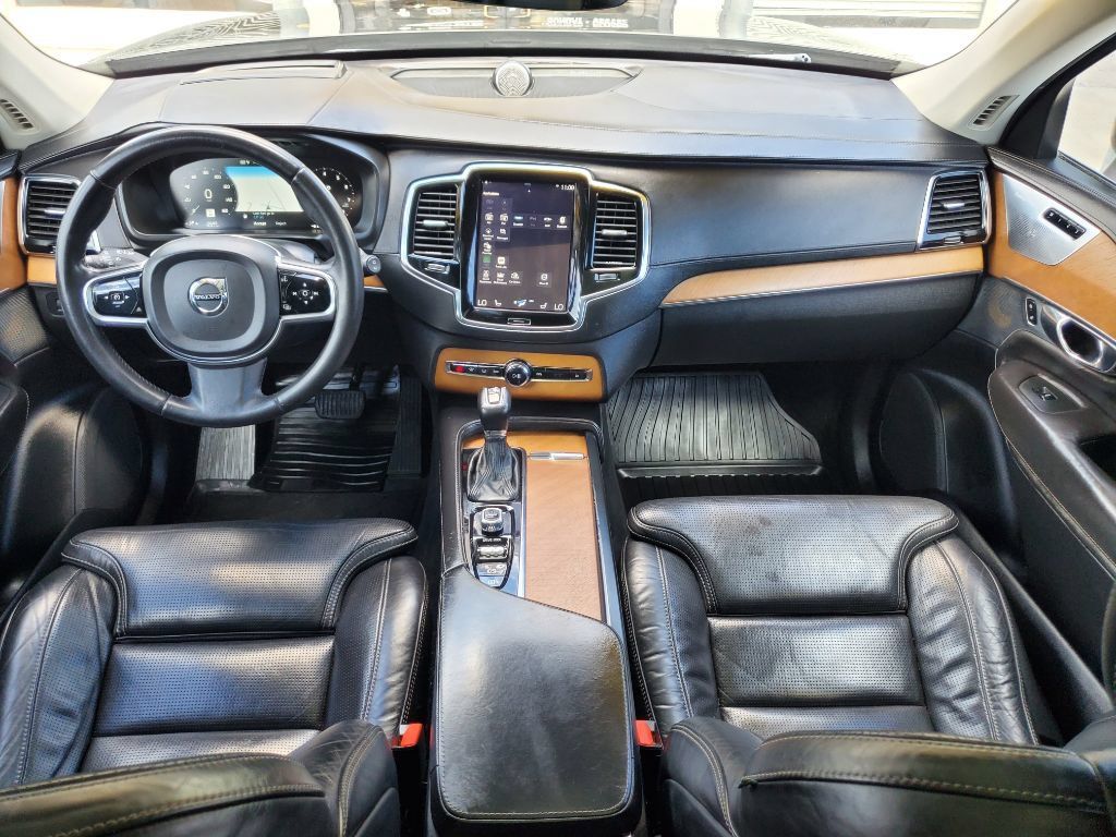 Used 2016 Volvo XC90 T6 Inscription w/ Vision Package AWD/4WD image 36