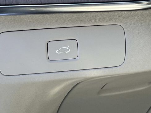 New 2026 Volvo XC90 B6 Ultra image 22