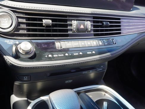 Used 2021 Lexus LS 500 F Sport w/ Dynamic Handling Package RWD image 20