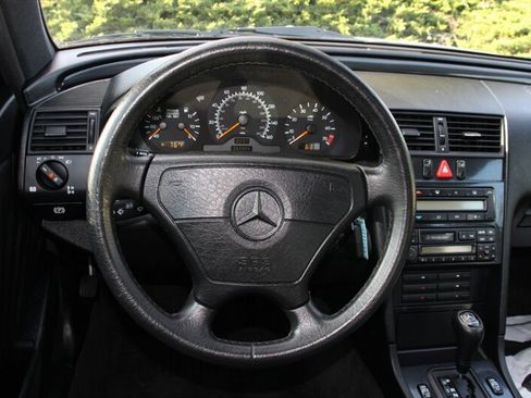 Used 1997 Mercedes-Benz C 280 Sedan image 18