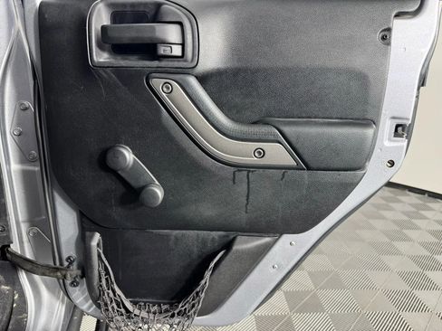 Used 2014 Jeep Wrangler Unlimited Sport image 35