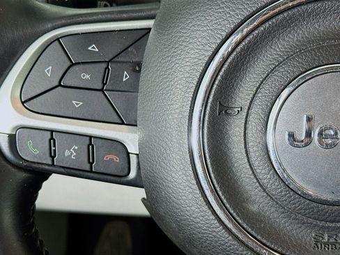 Used 2017 Jeep Compass Latitude w/ Popular Equipment Group image 13