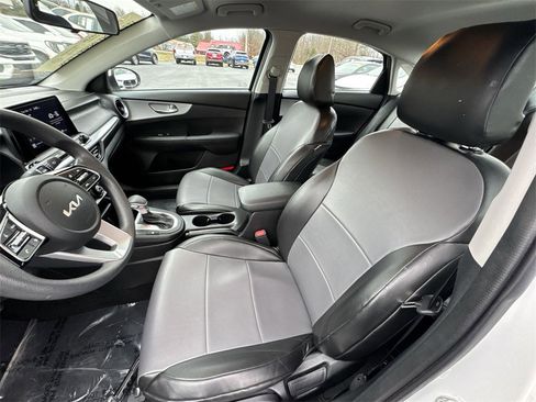 Used 2023 Kia Forte LXS image 11
