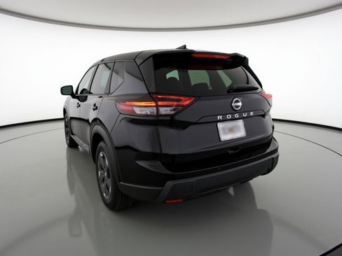 Used 2025 Nissan Rogue SV FWD image 6