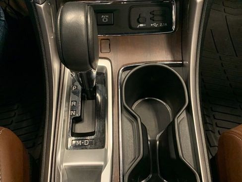 Certified 2022 Subaru Ascent Touring w/ Popular Package #2A image 9