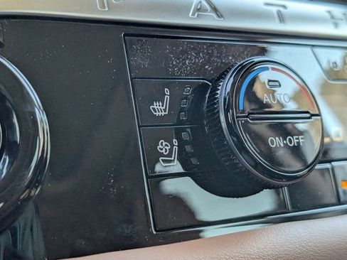 New 2026 Nissan Pathfinder Platinum image 9