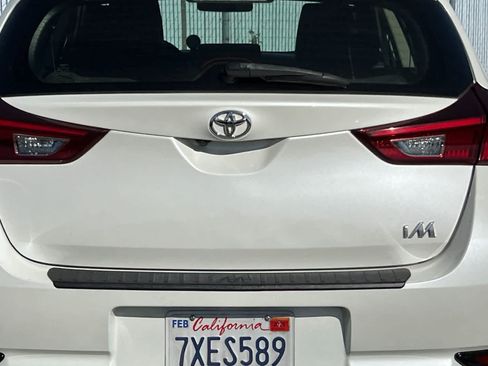 Used 2017 Toyota Corolla iM w/ All-Weather Mat Package FWD image 22