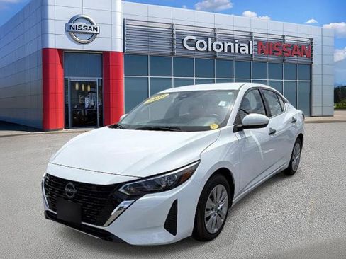 Certified 2025 Nissan Sentra S FWD image 1