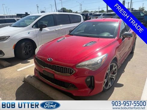 Used 2019 Kia Stinger GT RWD image 2