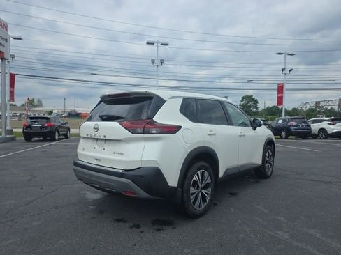 Certified 2023 Nissan Rogue SV w/ SV Premium B Package AWD/4WD image 5