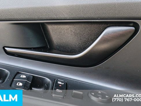 Used 2025 Hyundai Elantra Sport FWD image 46
