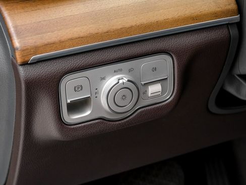 Used 2020 Mercedes-Benz GLE 450 4MATIC image 29