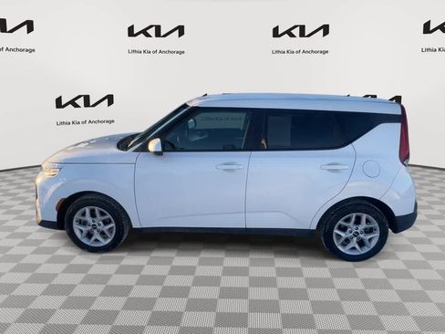 Used 2022 Kia Soul LX w/ Technology Package FWD image 5