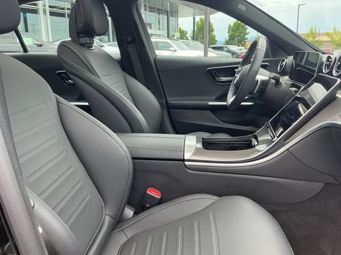 Used 2025 Mercedes-Benz C 300 4MATIC Sedan image 17