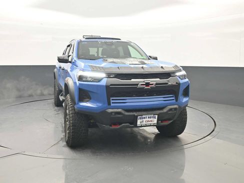 Used 2025 Chevrolet Colorado ZR2 image 2