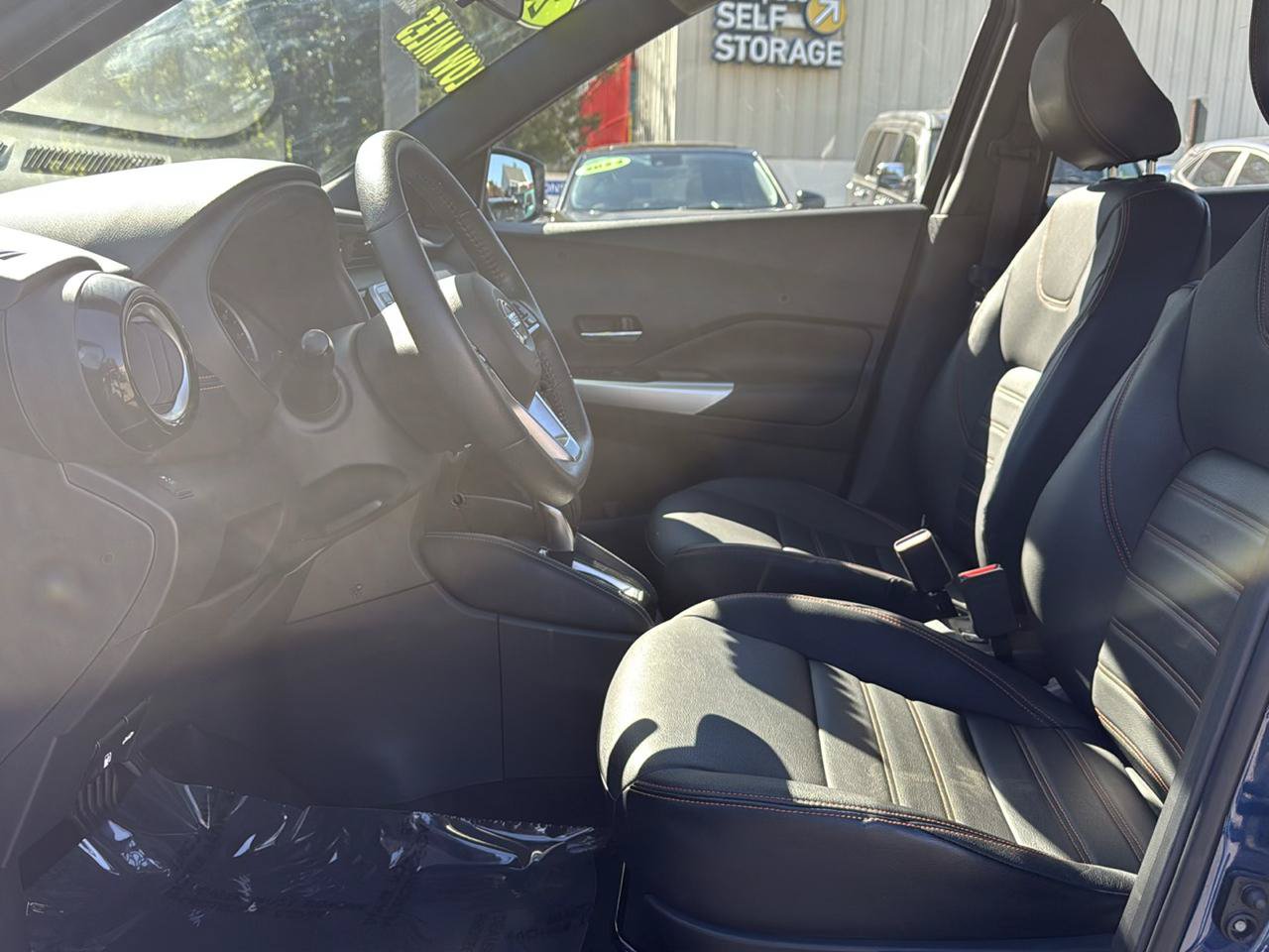 Used 2019 Nissan Kicks SR w/ SR Premium Package FWD image 9