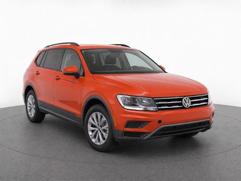 Used 2019 Volkswagen Tiguan S w/ Driver Assistance Package FWD image 2