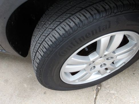 Used 2013 Chevrolet Sonic LT FWD image 34