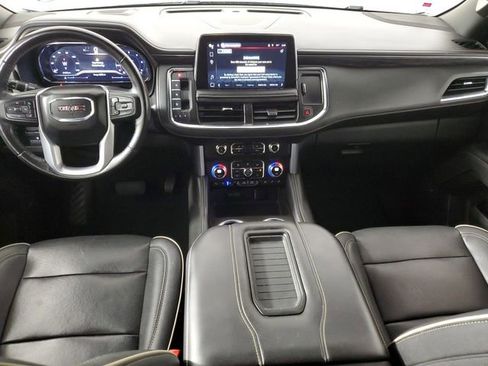 Used 2022 GMC Yukon XL SLT w/ SLT Luxury Package image 17