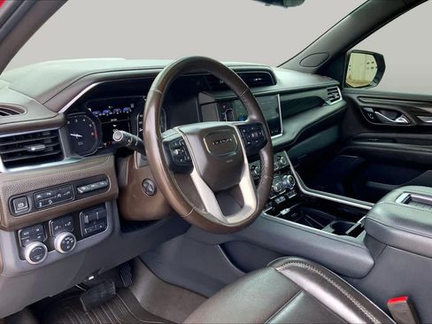 Used 2021 GMC Yukon Denali w/ Denali Premium Package AWD/4WD image 18
