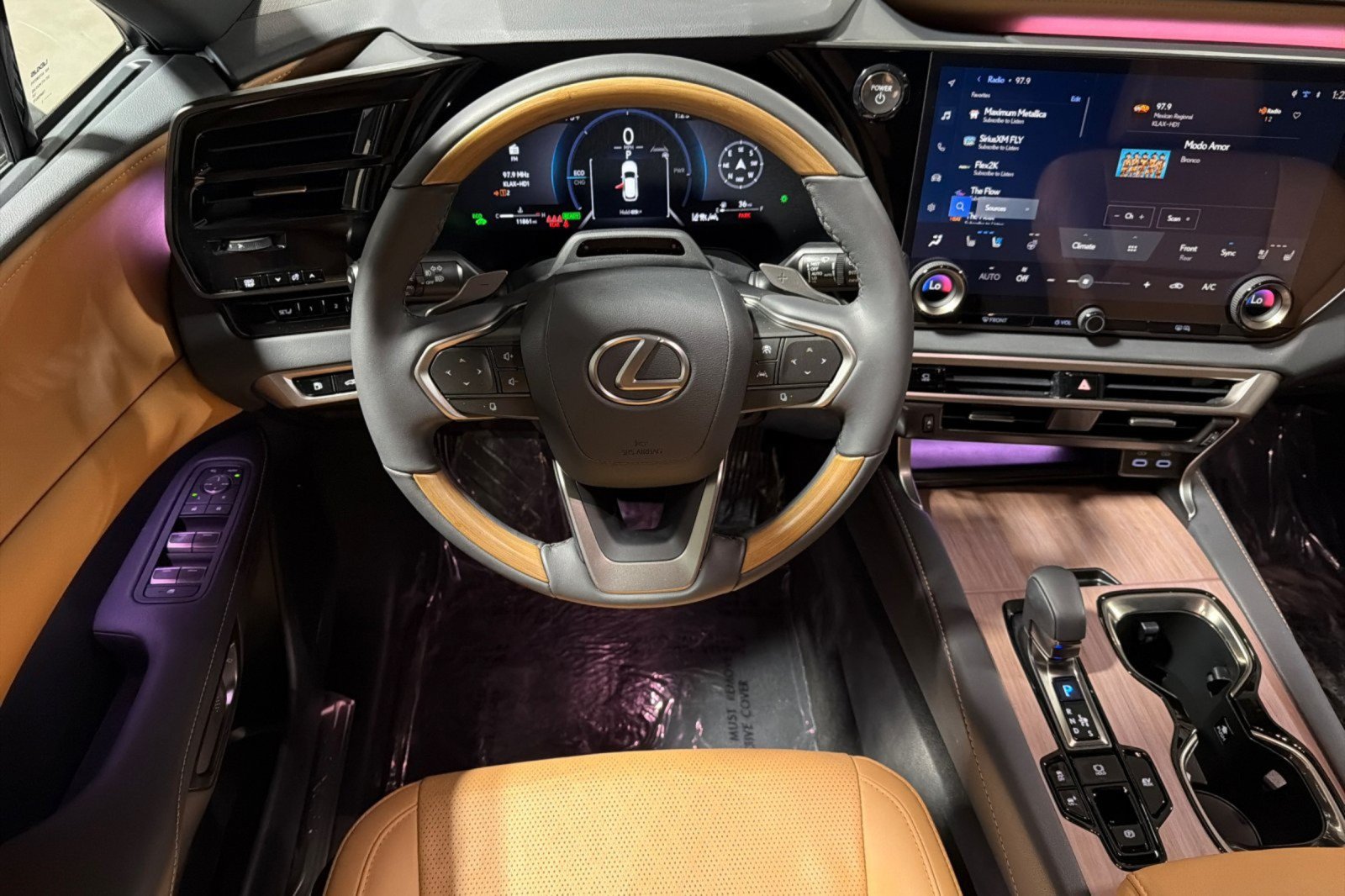 Used 2025 Lexus RX 350 w/ Convenience Package AWD/4WD image 13