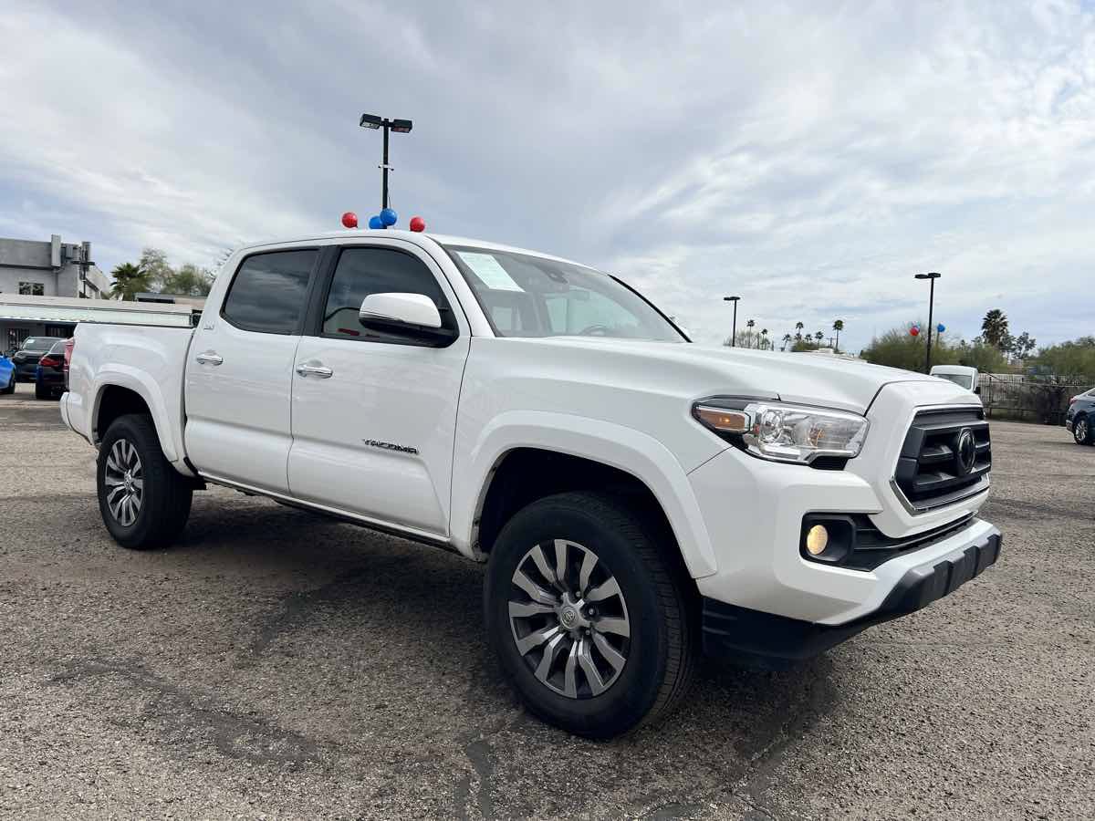 Used 2023 Toyota Tacoma SR5 RWD image 3