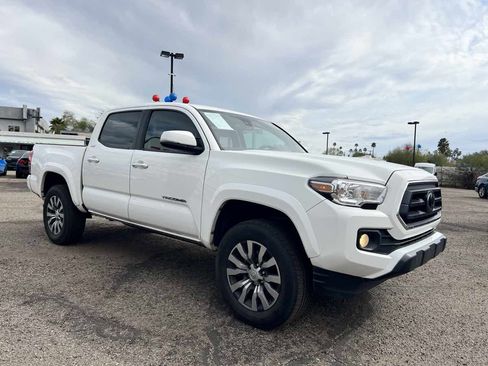 Used 2023 Toyota Tacoma SR5 image 3