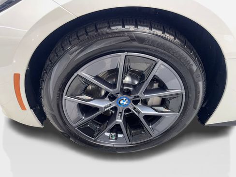 Used 2023 BMW i4 eDrive40 w/ Premium Package RWD image 86