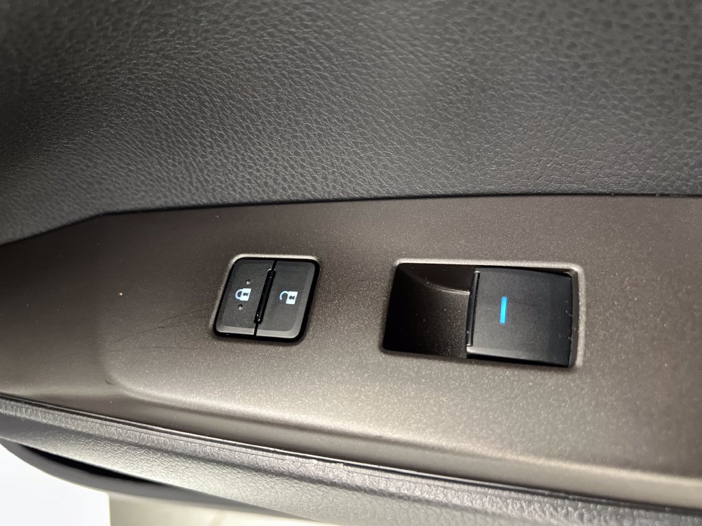 Used 2023 Toyota Camry SE w/ Convenience Package FWD image 29